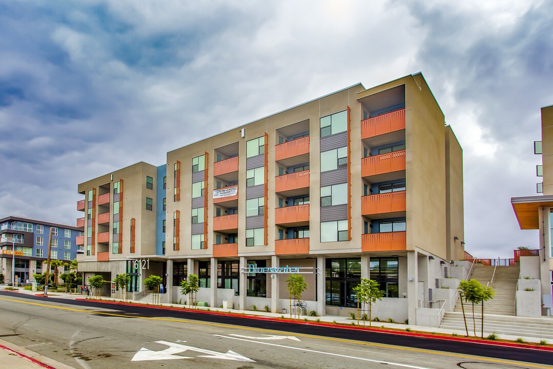 Bluewater Apartments in San Diego, CA - Building Photo