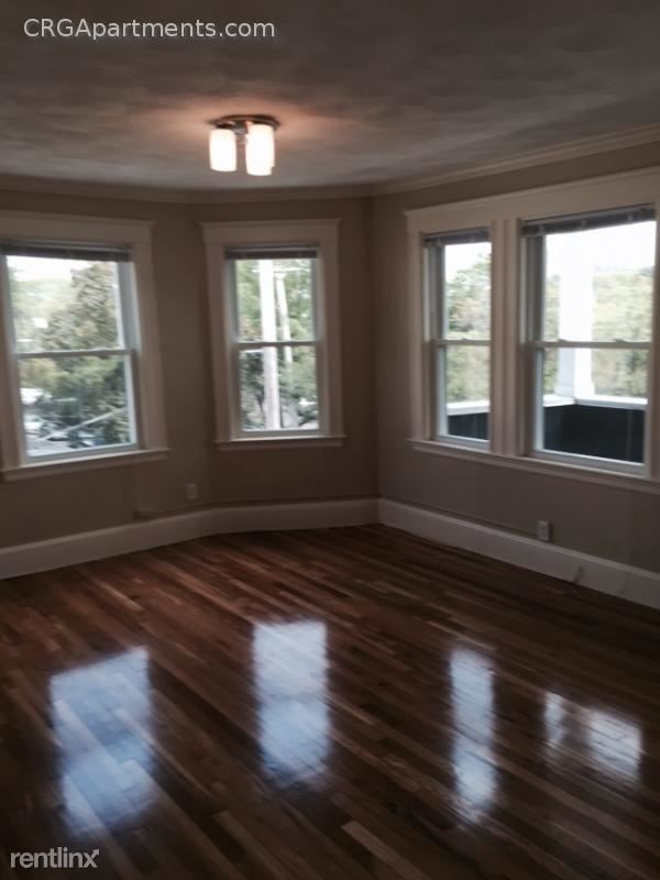 7 Roberts Rd-Unit -Apt 2 in Cambridge, MA - Building Photo - Building Photo
