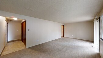 Washington Terrace in Lakewood, WA - Building Photo