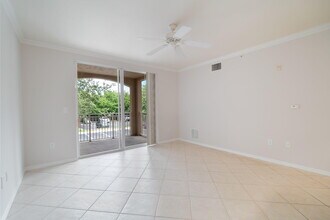 6386 Emerald Dunes Dr in West Palm Beach, FL - Building Photo - Building Photo