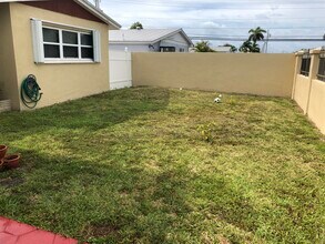 909 17th Ter in Key West, FL - Building Photo - Building Photo