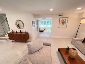 417 Aledo Ave in Coral Gables, FL - Building Photo - Building Photo