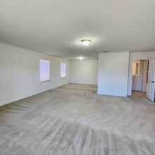 330 Anchor in Universal City, TX - Building Photo - Building Photo