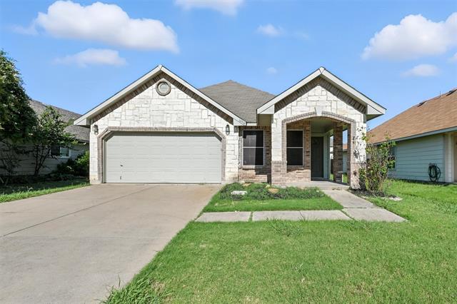10512 Flagstaff Run in Fort Worth, TX - Building Photo