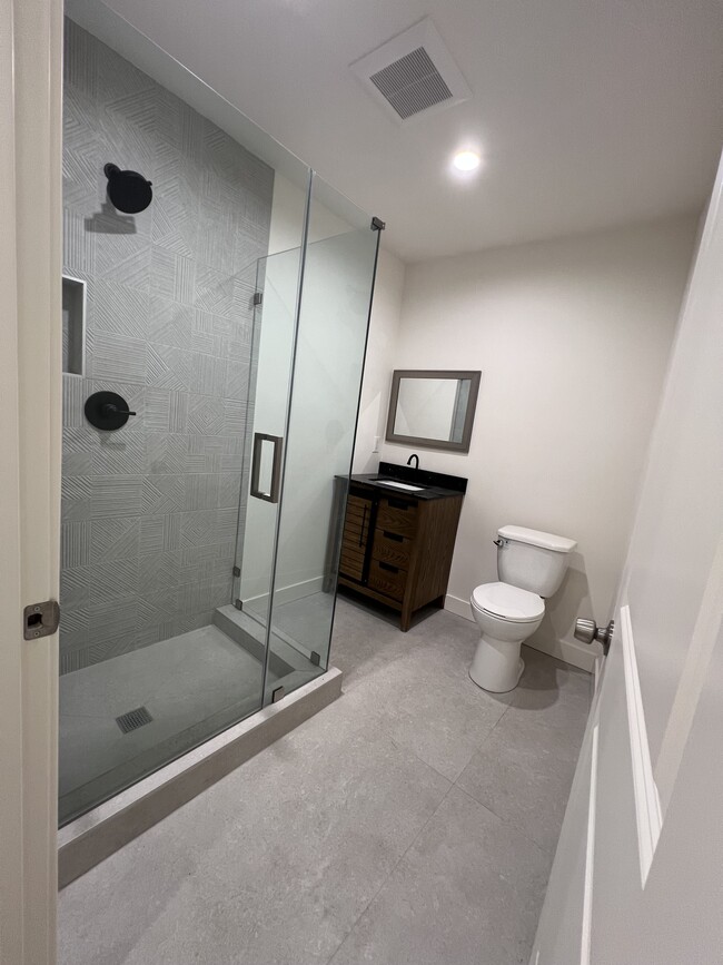 property at 11104 Oxnard St