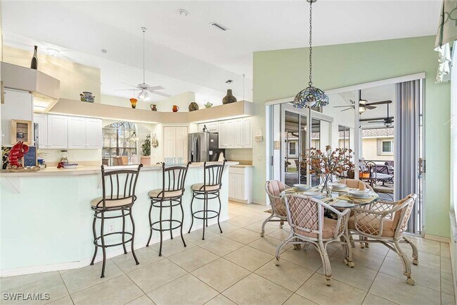 property at 2807 SW 31st Ln
