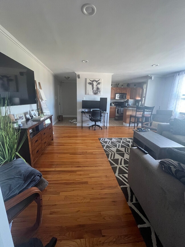 1 Jefferson Ave, Unit E10