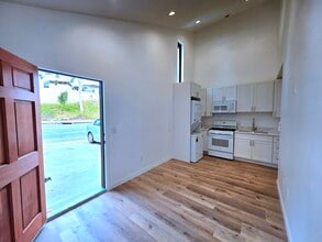 1012 S Ynez Ave, Unit Unit A in Monterey Park, CA - Building Photo - Building Photo