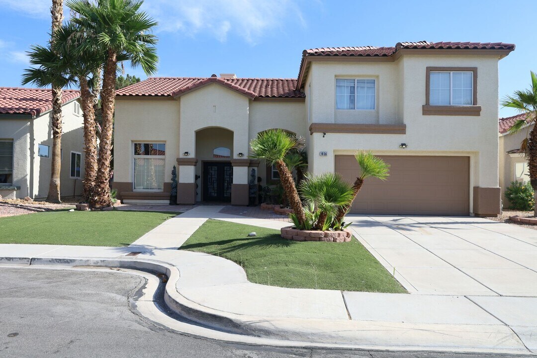1836 Crystalaire Ct in Las Vegas, NV - Building Photo