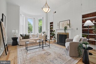 136 R St NE in Washington, DC - Building Photo