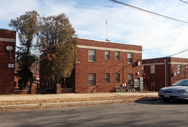 74 Webster St NE in Washington, DC - Foto de edificio - Building Photo