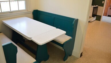 201 Warner Dr in Madison, WI - Building Photo - Building Photo