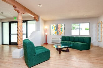 Elevate at Oslo in Santa Fe, NM - Foto de edificio - Building Photo