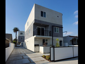 2633 Hauser Blvd in Los Angeles, CA - Building Photo - Building Photo