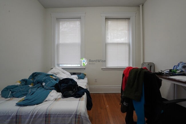 6 Camelot Ct in Boston, MA - Building Photo - Building Photo