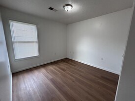 50 Driftwood Cir in Somerset, KY - Building Photo