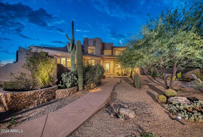 9318 E Sands Dr in Scottsdale, AZ - Building Photo - Building Photo