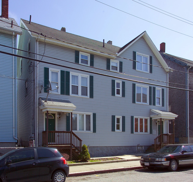 96 Kilburn St in Fall River, MA - Building Photo - Building Photo