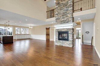 1518 Guildford Ln in York, PA - Building Photo - Building Photo