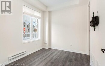 3357 Carding Mill Trail in Oakville, ON - Building Photo - Building Photo