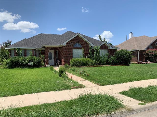 property at 2711 Primrose Ln