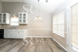 4882 Buchli Ln in Stonecrest, GA - Building Photo - Building Photo