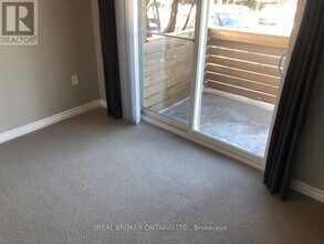 30 Loggers Run in Barrie, ON - Building Photo - Building Photo