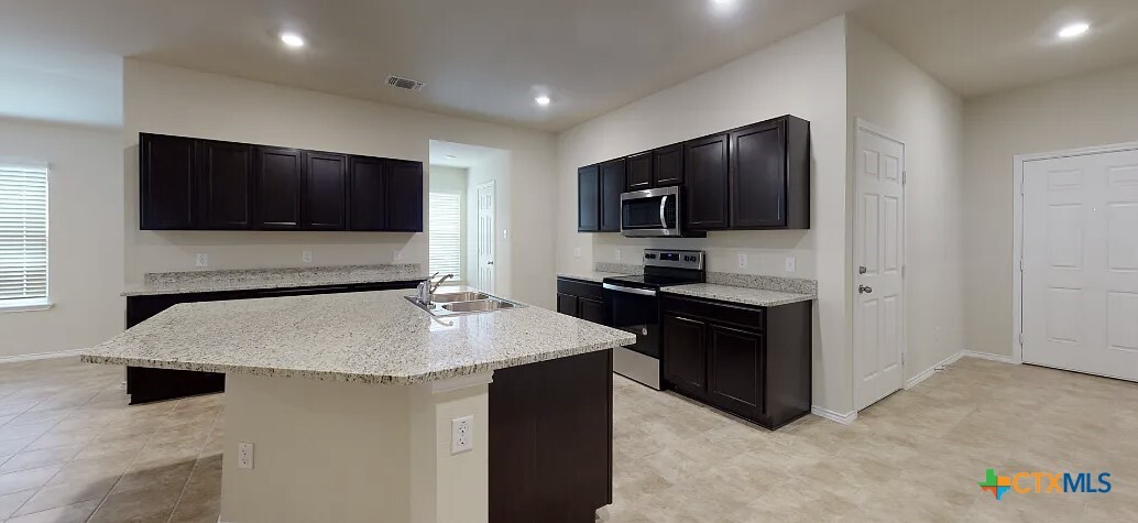 9605 Murandy Dr in Killeen, TX - Building Photo