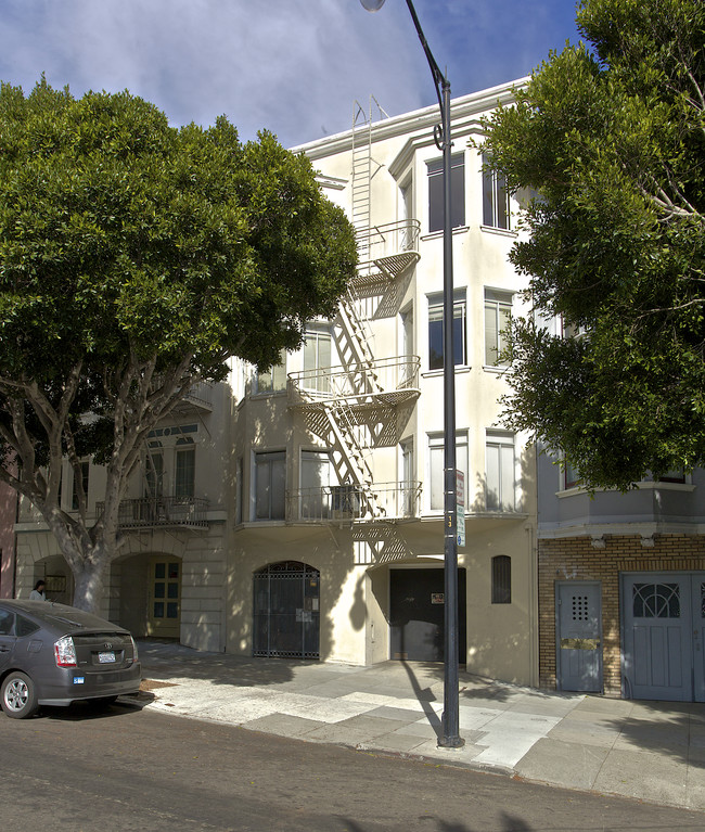 115 Dolores St in San Francisco, CA - Building Photo - Building Photo