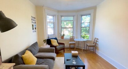 883 Huntington Ave, Unit 5 in Boston, MA - Building Photo - Building Photo