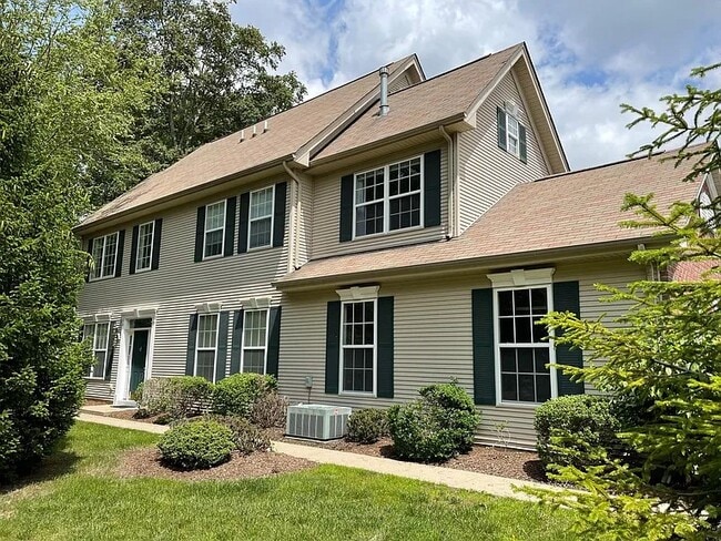 property at 23 Ludlow Ct