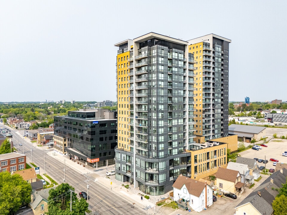 One Hundred Condos in Kitchener, ON - Building Photo