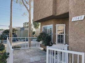 1549 W Jefferson Blvd