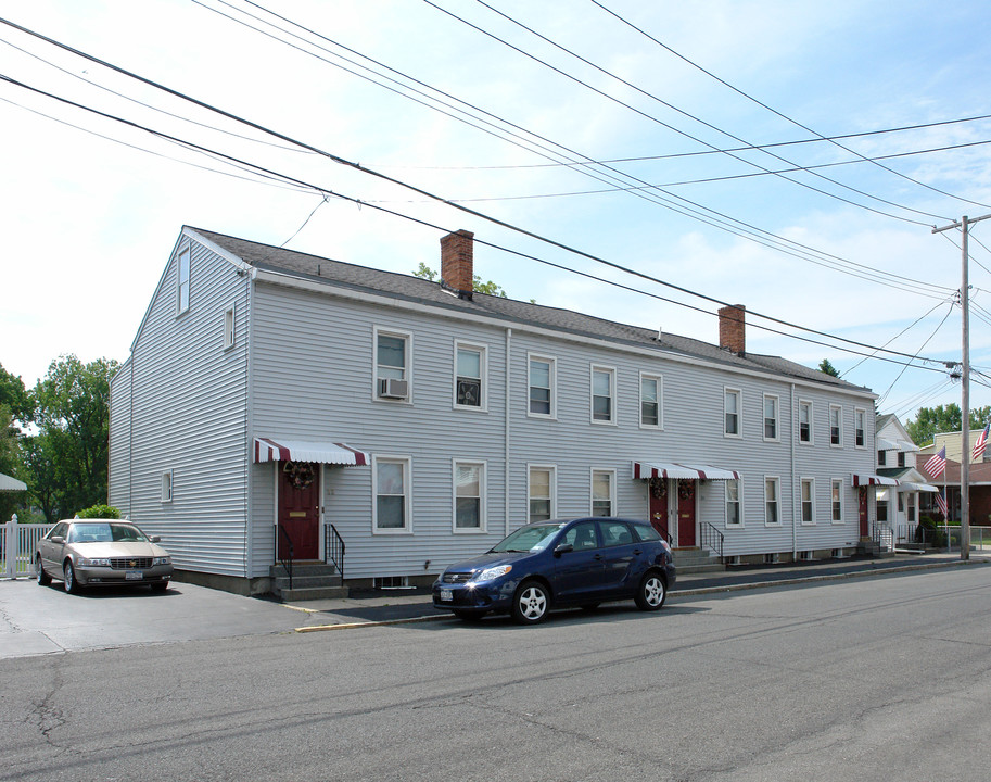 27-33 Hudson Ave in Green Island, NY - Building Photo