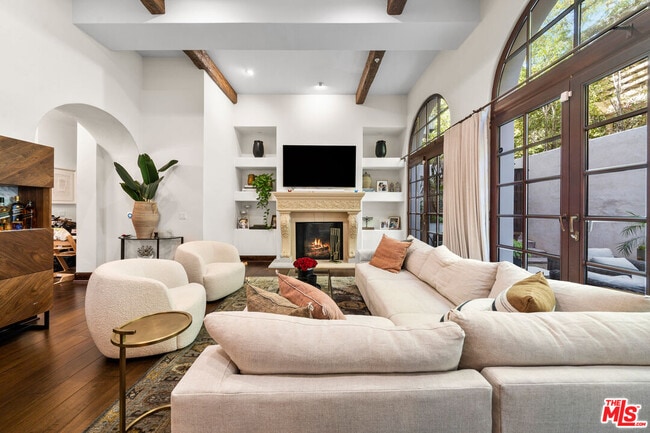 11937 Sunset Blvd in Los Angeles, CA - Building Photo - Building Photo