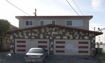 2020 81st Ave in Oakland, CA - Building Photo