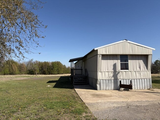 property at 17822 S Bryant Rd