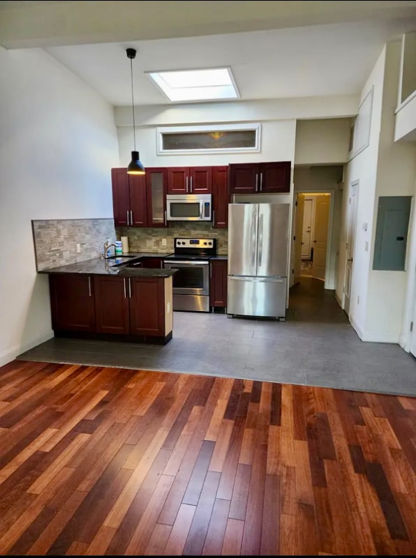 1614 17th St SE, Unit APT3 in Washington, DC - Building Photo - Building Photo