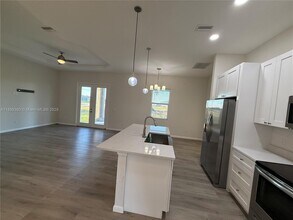 1025 Jupiter Lp in La Belle, FL - Building Photo - Building Photo