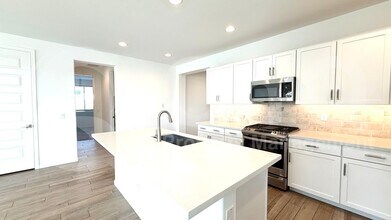 14765 W Sand Hills Rd in Surprise, AZ - Building Photo - Building Photo
