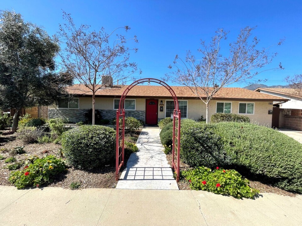 745 Fine St in Fillmore, CA - Building Photo