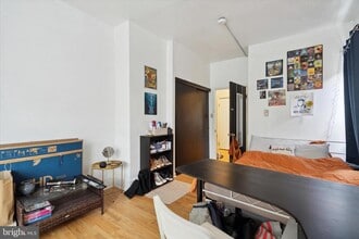 3215 Hamilton St in Philadelphia, PA - Building Photo - Building Photo