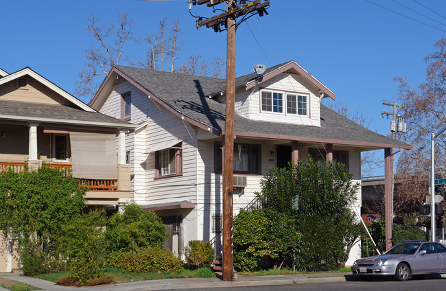 2400-2402 24th St in Sacramento, CA - Building Photo - Building Photo