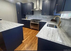 71 Standish Ave in Yonkers, NY - Building Photo - Building Photo