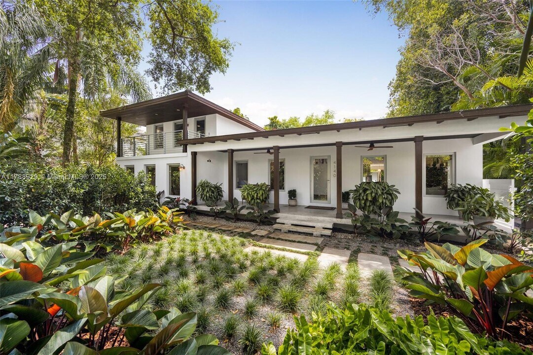 4140 Battersea Rd in Miami, FL - Building Photo