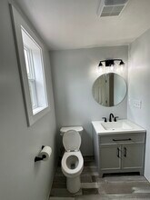 1587 Fall River Ave, Unit 1st Floor in Seekonk, MA - Building Photo - Building Photo