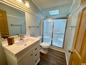 14401 134th Ave W in Taylor Ridge, IL - Building Photo - Building Photo