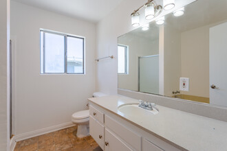 Buena Capri Apartments in Buena Park, CA - Building Photo - Interior Photo