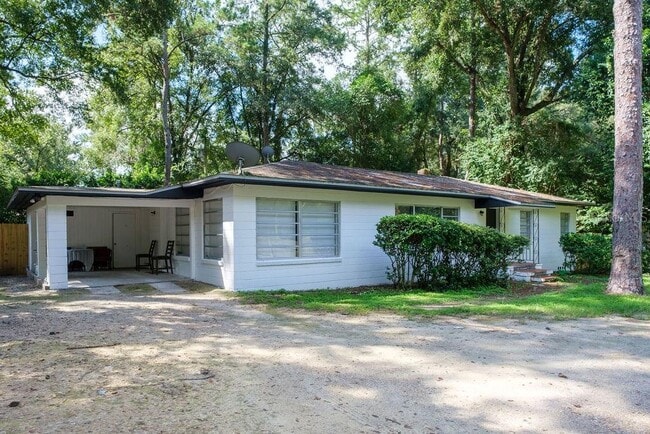 property at 3035 W University Ave
