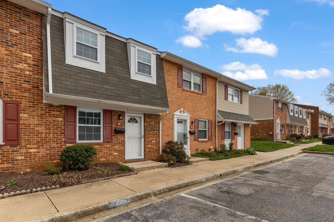 30 Heritage Ct in Annapolis, MD - Building Photo